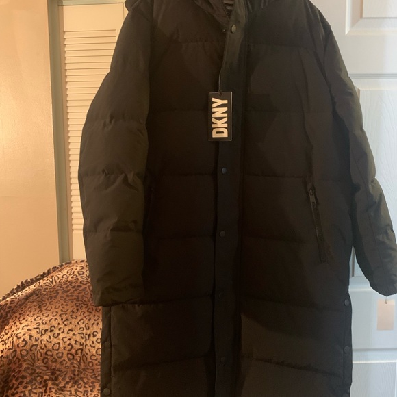 DKNY BLACK MALE PARKER COAT. - Picture 5 of 9